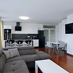Apartment Astral